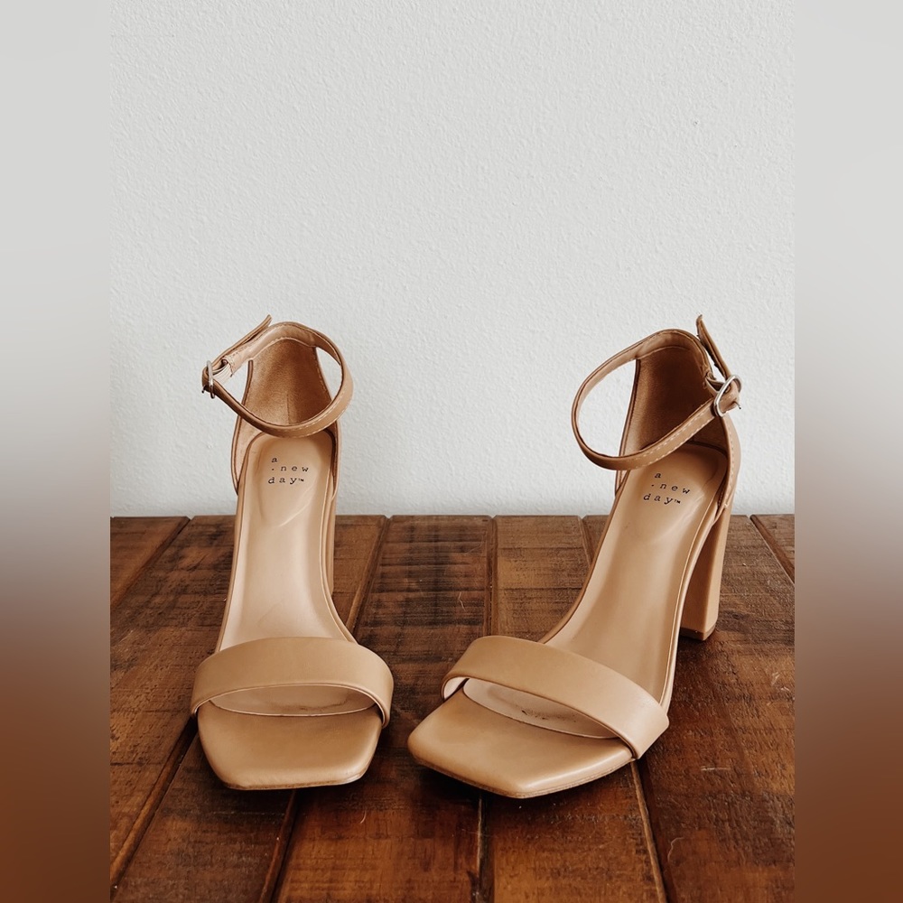 ✰ Nude Heels ✰